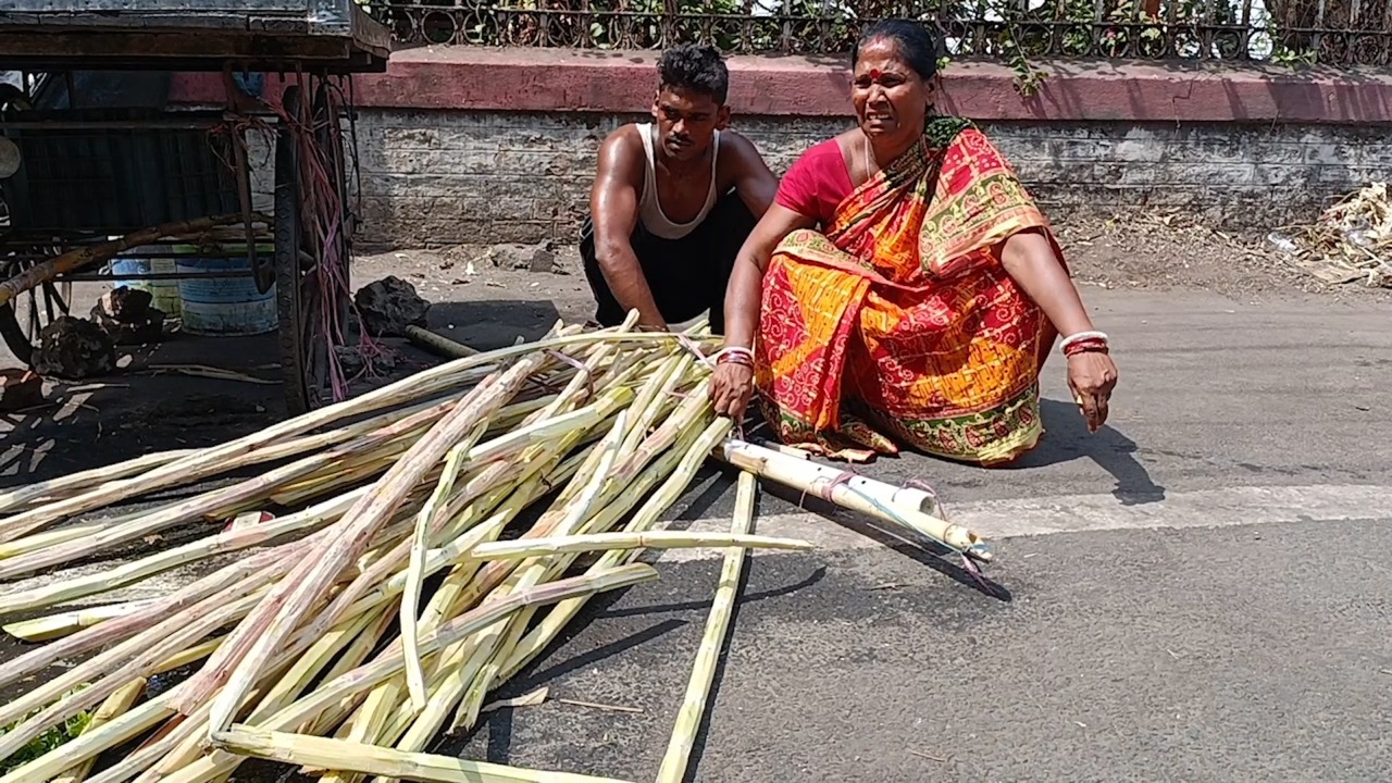 घर में घुस कर गाली दी,  फिर बीच सड़क पर पीटा, पीड़ित परिवार ने थाने में लगाई गुहार