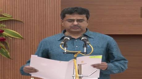 माणिक साहा बने त्रिपुरा के नए सीएम, राजभवन में ली शपथ