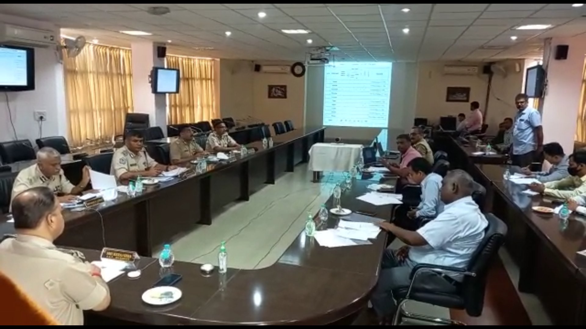 ईडी की कार्रवाई के बाद एक्शन में झारखंड पुलिस, DGP ने कहा अवैध खनन हुआ तो नपेंगे पुलिस अधिकारी