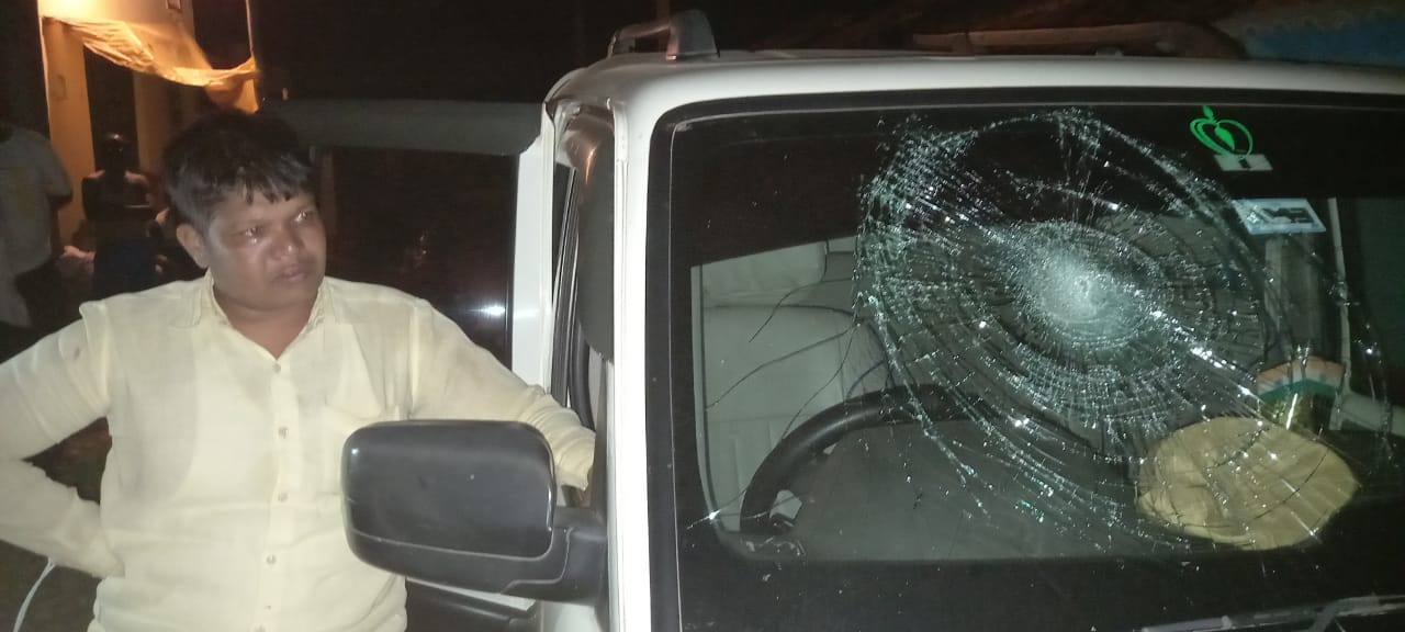 खरसावां के झामुमो विधायक दशरथ गगराई पर भाजपा नेता को पीटने का आरोप, अर्जुन मुंडा ने ट्वीट कर कार्रवाई की मांग की