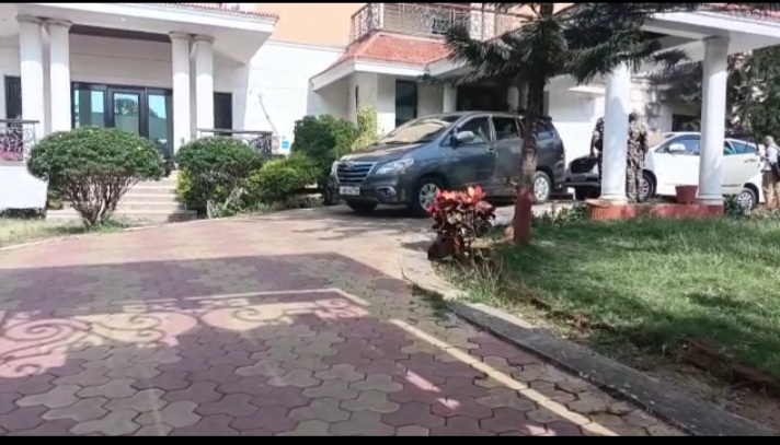 BREAKING :  अशोकनगर के बाद हरमू में दो ठिकानों पर ईडी की छापेमारी जारी