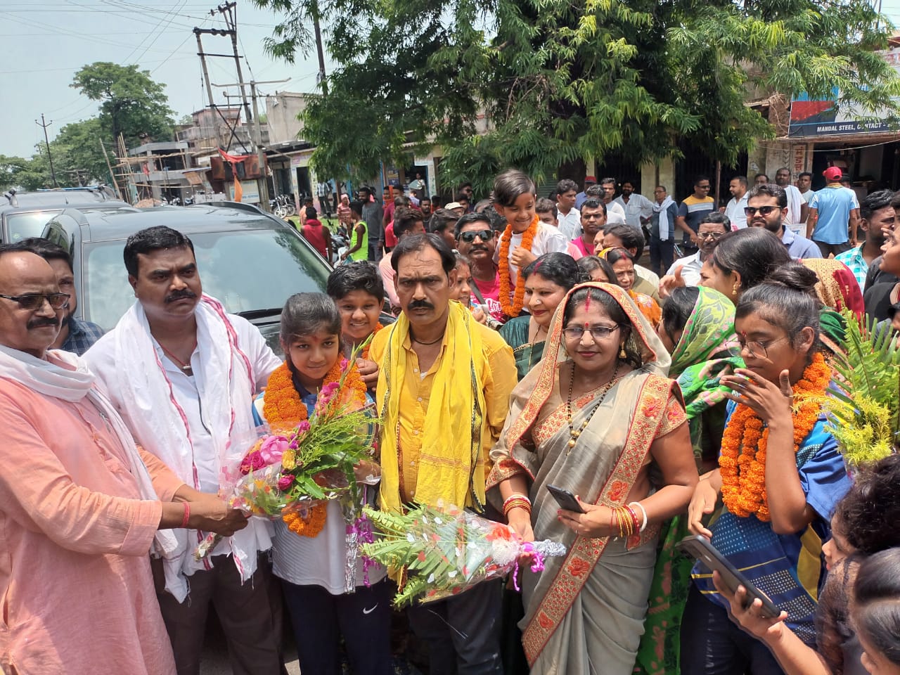 राष्ट्रीय तीरदांजी प्रतियोगिता में सिंदरी की 8 वर्षीय खुशी ने स्वर्ण पदक जीती