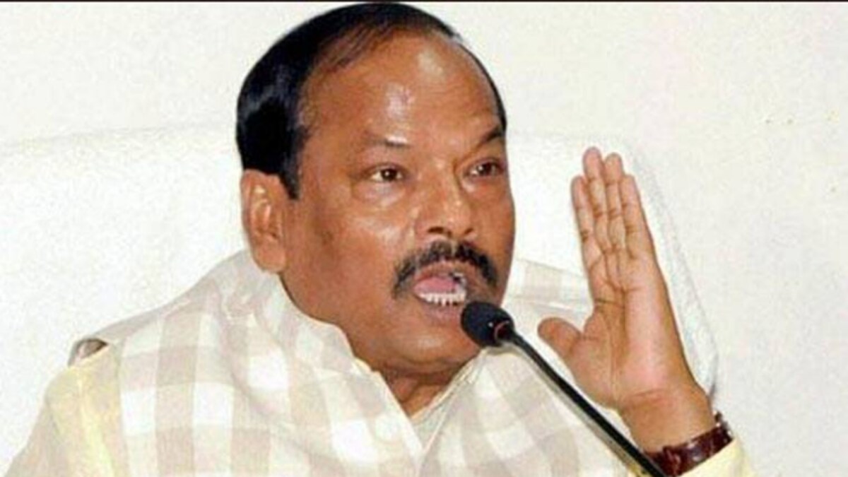 राज्य के सियासी मैदान में संभावना को देख केंद्र में जाने को तैयार नहीं हुए रघुवर दास