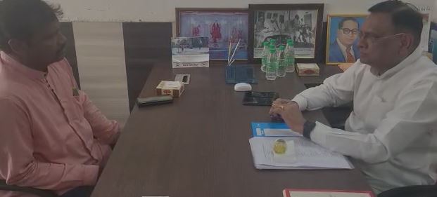 राज्य सरकार में अंतरकलह (JMM-CONG) , JMM प्रत्याशी दिए जाने से नाराज विधायकों संग वन टू वन बैठक कर रहे कांग्रेस प्रभारी अविनाश पांडे