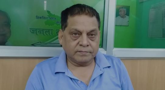 कश्मीर में बिहारियों पर हो रहे हमले को लेकर बिहार में राजनीति शुरू, बचाव में उतरे नीरज कुमार