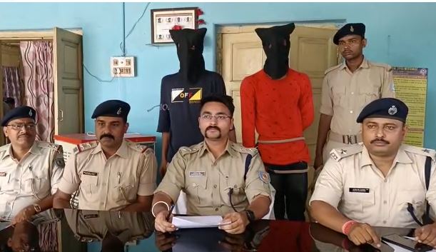 233 पुड़िया ब्राउन शुगर के साथ युवक गिरफ्तार, एक बाइक चोर भी चढ़ा पुलिस के हत्थे   
