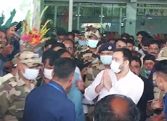 रांची पहुंचने पर तेजस्वी का भव्य स्वागत,  कहा - एकीकृत बिहार के बिना देश का विकास संंभव नहीं