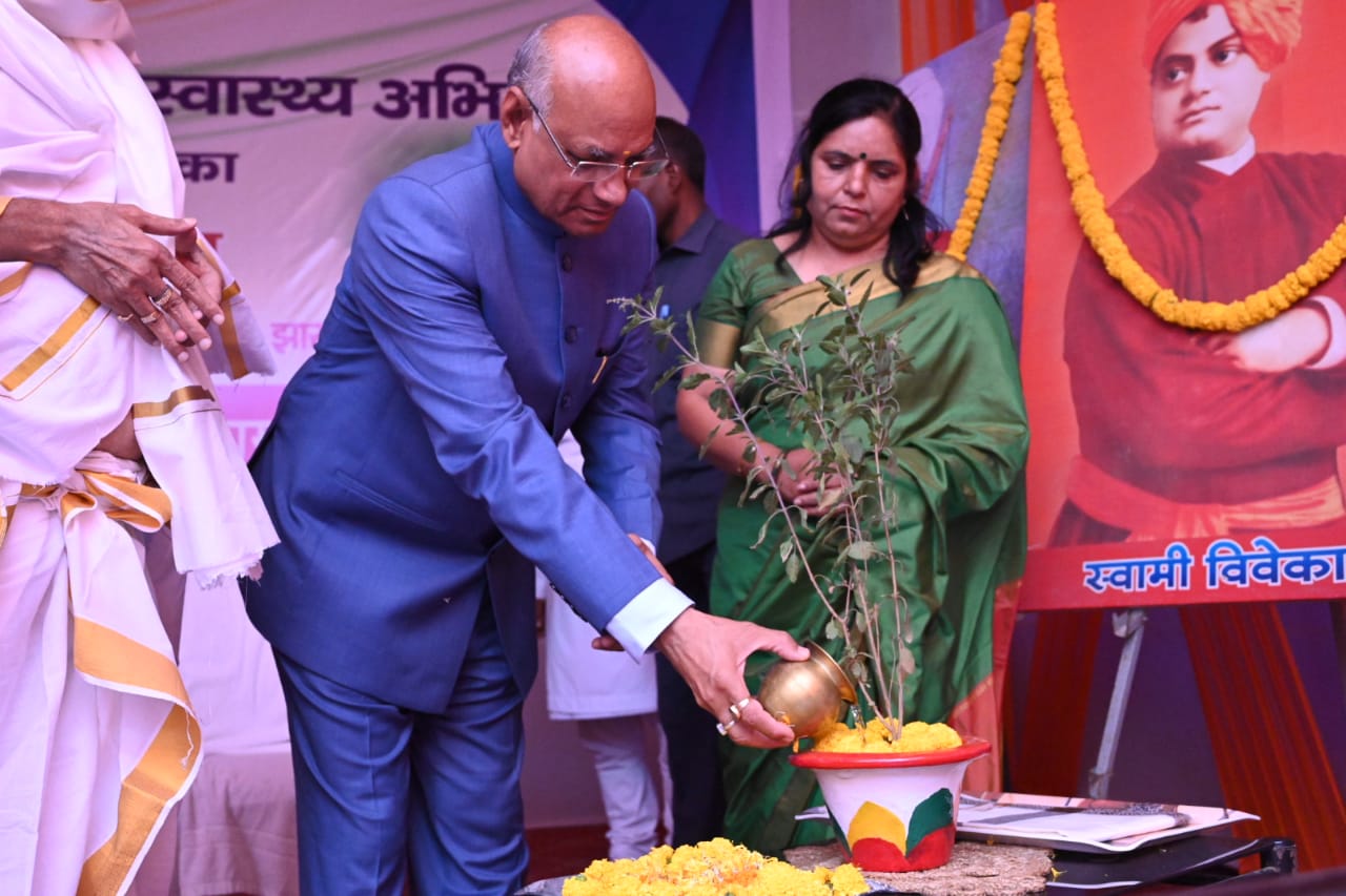 अपने लिए नहीं तो आने वाली पीढ़ी के लिए प्रकृति की सुरक्षा करना जरूरी: गवर्नर 