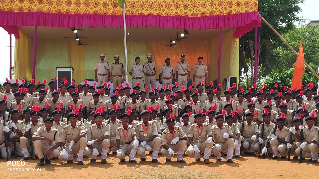 होमगार्ड जवानों के पारन परेड में दिखा अनुशासन और देशभक्ति का जज्बा