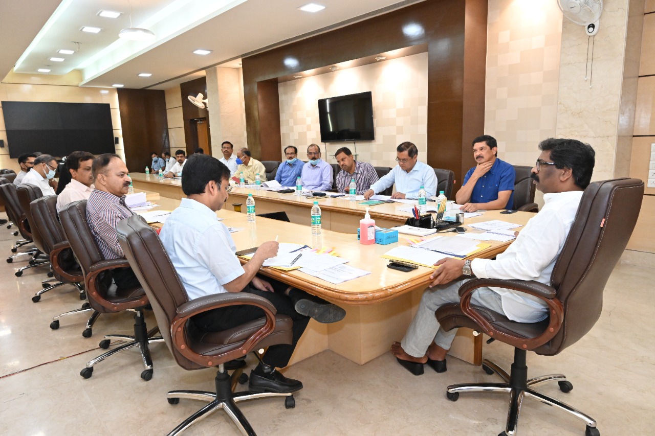 झारखंड में अब सरकारी विभागों में नहीं रहेंगे खाली पद, CM ने जल्द भरने का दिया निर्देश