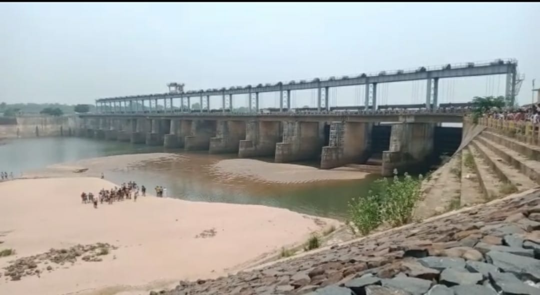 DEVGHAR: मेला घूमने बहन के घर आए दो भाइयों की नदी में डूबने से मौ'त