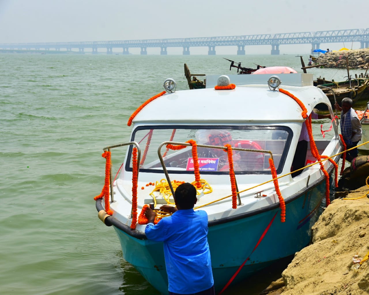 शराब तस्करों को पकड़ने के लिए पटना में शुरू हुआ स्पीड मोटर बोट, इन तकनीकों से है लैस  