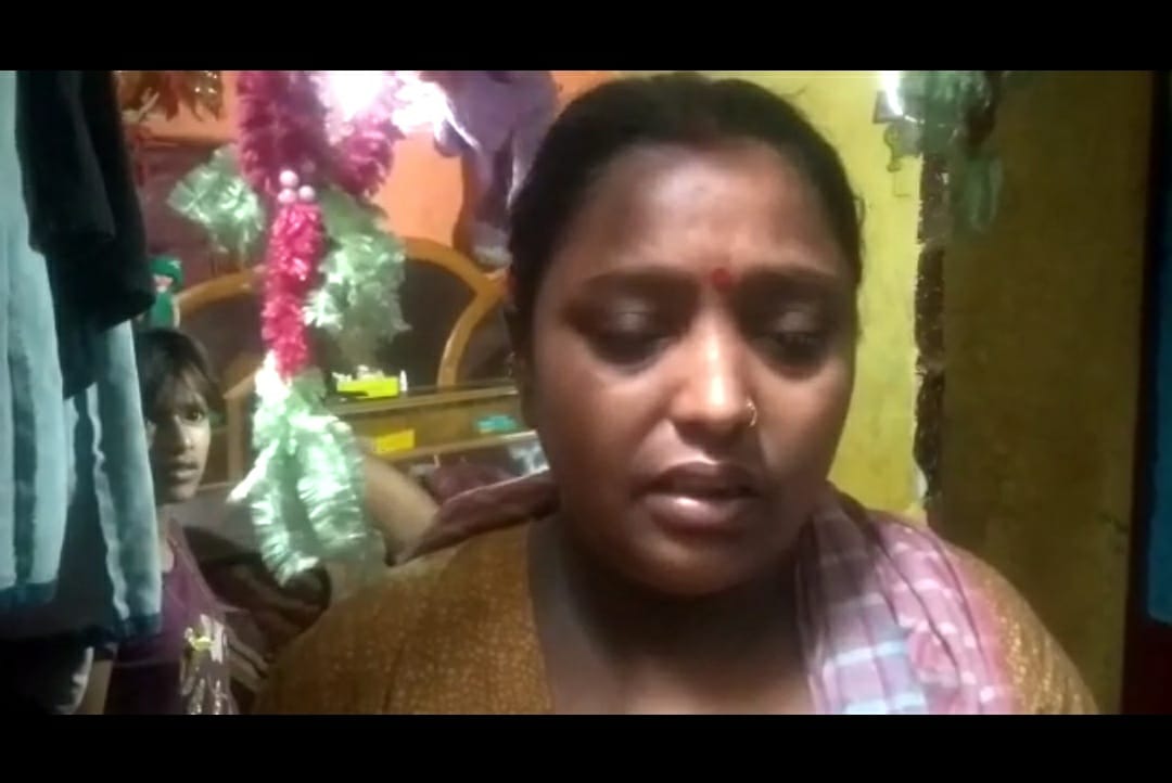 झरिया में घर का दरवाजा खटखटाया, और कर दी फाय'रिंग- सामान बटोर कर चलते बने 