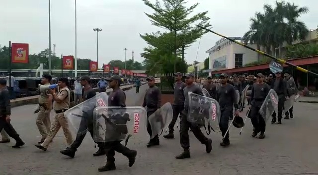 झारखंड में भारत बंद का खास असर नहीं, सड़कों पर सुरक्षा बल, रेलवे स्टेशन पर रखी जा रही खास निगरानी-  जिलों की अपडेट