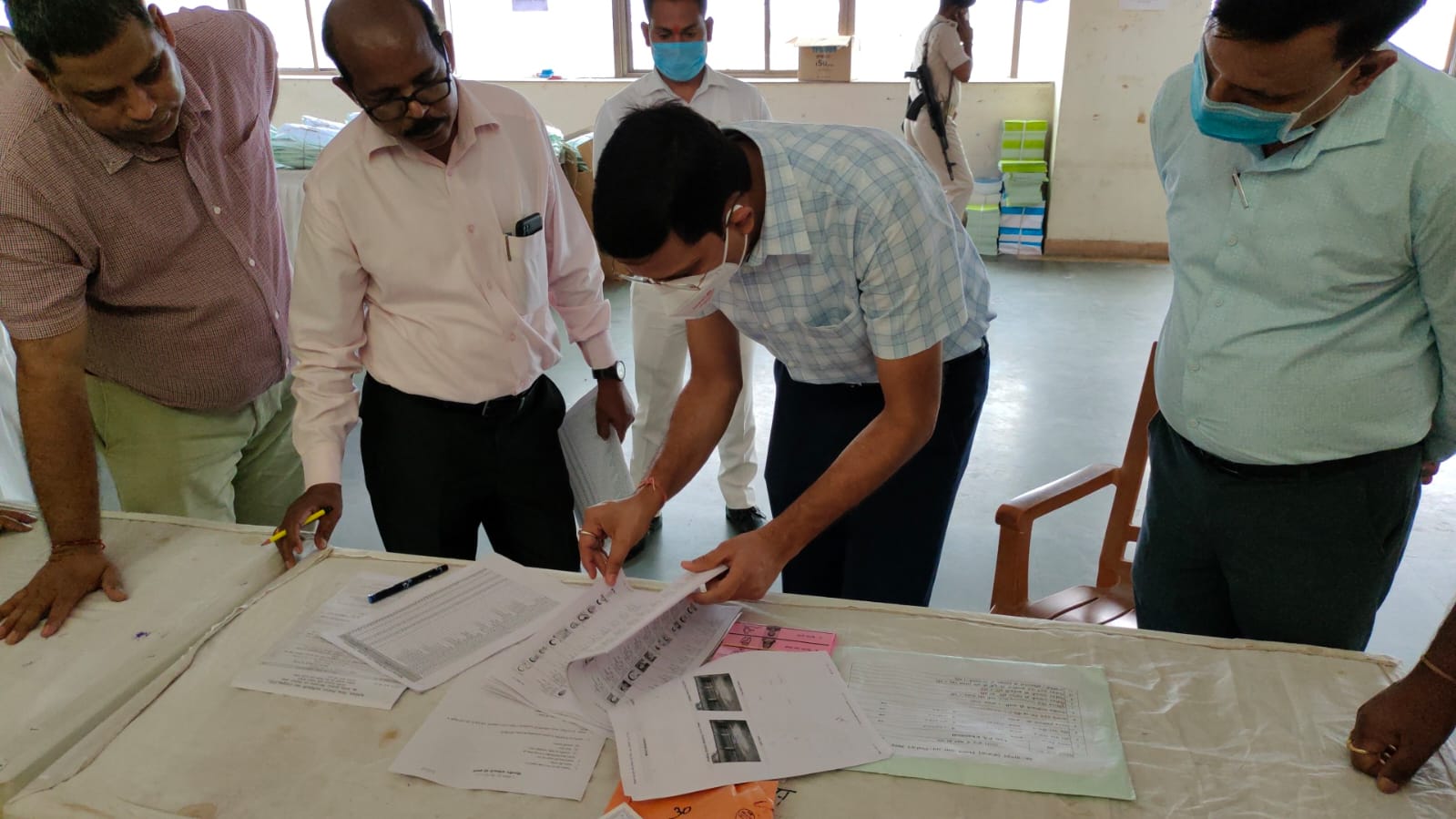 मांडर उपचुनाव: दो दिन बाद होनी है वोटिंग, जानिये क्या है जिला प्रशासन की तैयारी