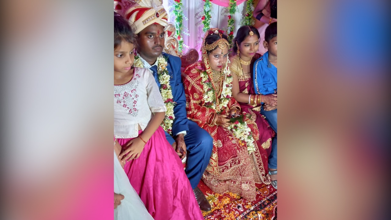 शादी के सात दिन बाद ही प्रेमी संग फरार हुई दुल्हन, वीडियो वायरल