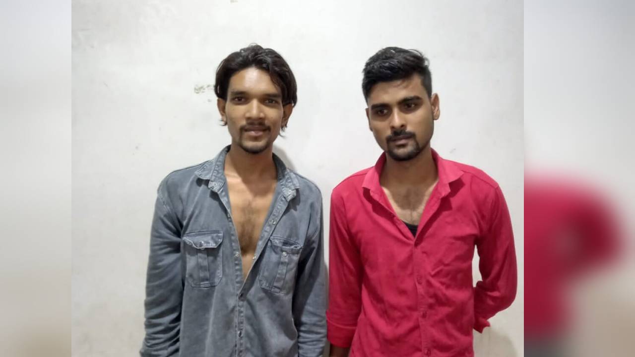 चोरी के माल के साथ कदमा में घूम रहे थे चोर, हुए गिरफ्तार