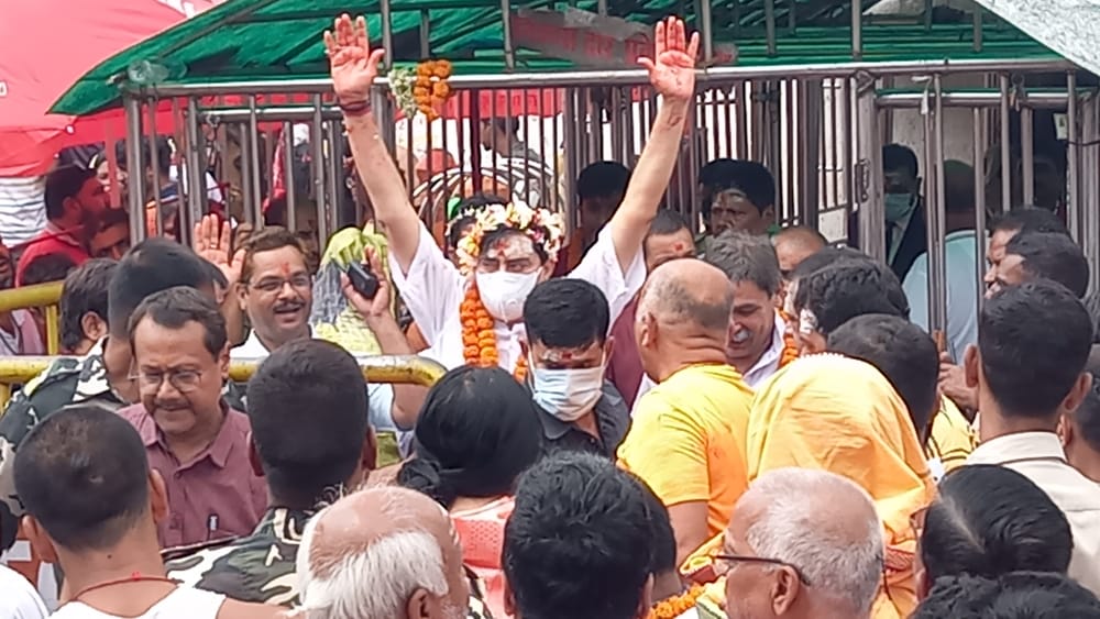 झारखंड के चीफ जस्टिस सपरिवार पहुंचे बाबाधाम, भोलेनाथ का किया दर्शन