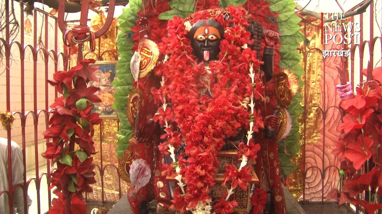 बिना छत के मंदिर में विराजती हैं सबकी मनोकामना पूरी करने वाली माता, जानिए 200 साल पुराने मंदिर के बारे में डिटेल्स