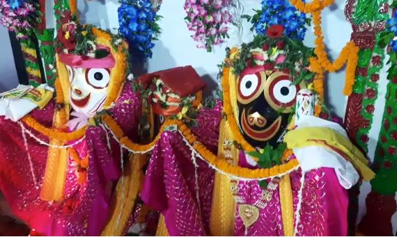 गुमला: भगवान जगन्नाथ की पूजा को लेकर भक्त उत्साहित, लोगों की उमड़ी भीड़  