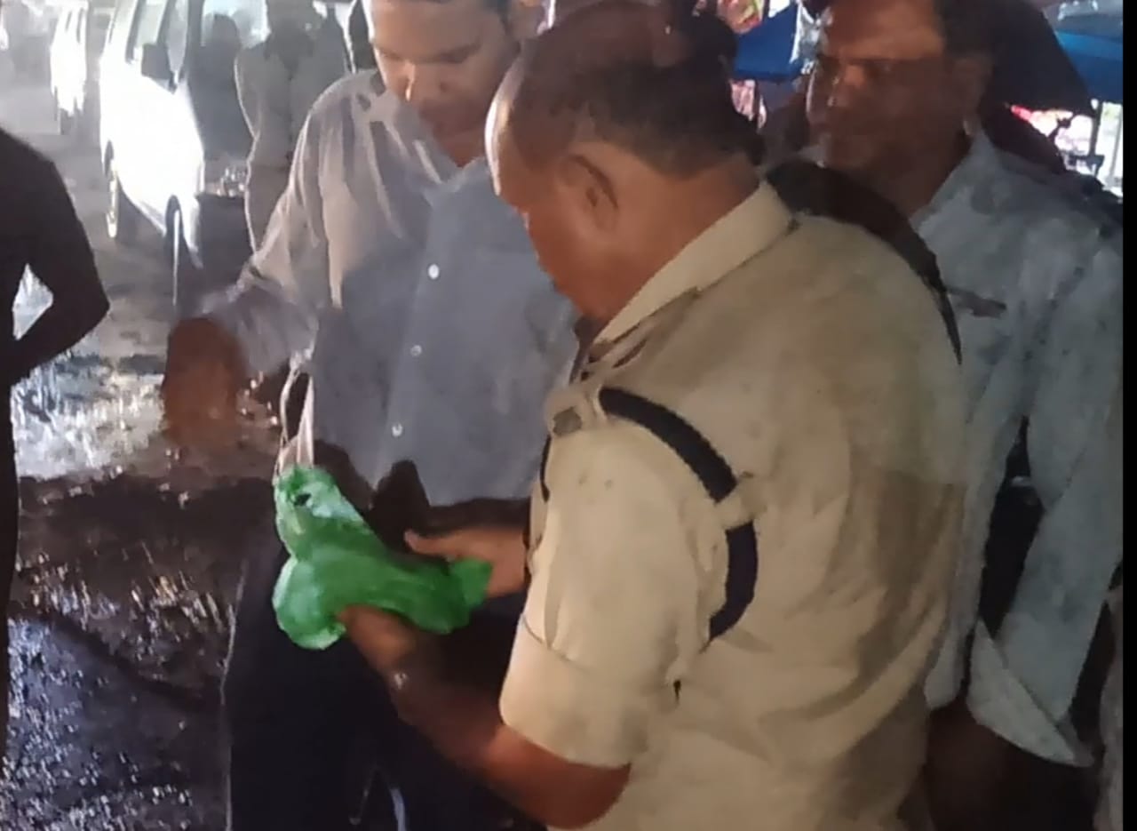 जोड़ापोखर थाना में लोडेड कट्टा रात भर में ही बन गया एयर गन !!! जानिये इसका राज़