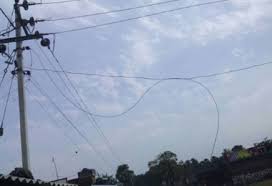 बिजली प्रवाहित तार के चपेट में आने से एक युवक की मौत...