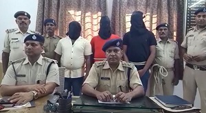 सेल्युलर कम्पनी के मॉडम वाईफाई से कॉल करके मांगते थे रंगदारी,  तीन बदमाशों को पुलिस ने दबोचा 