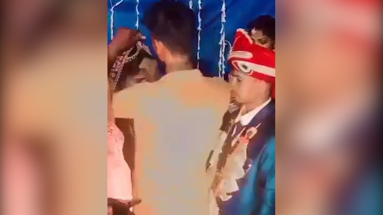 प्रेमिका की शादी में पहुंच उसकी मांग में भर दिया युवक ने सिंदूर, पहुंच गया अस्पताल , जानिए क्या है मामला