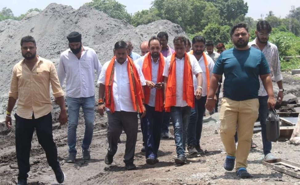 जुगसलाई आरओबी का भाजपा सांसद ने किया निरीक्षण , काम के धीमी रफ़्तार पर जताई चिंता