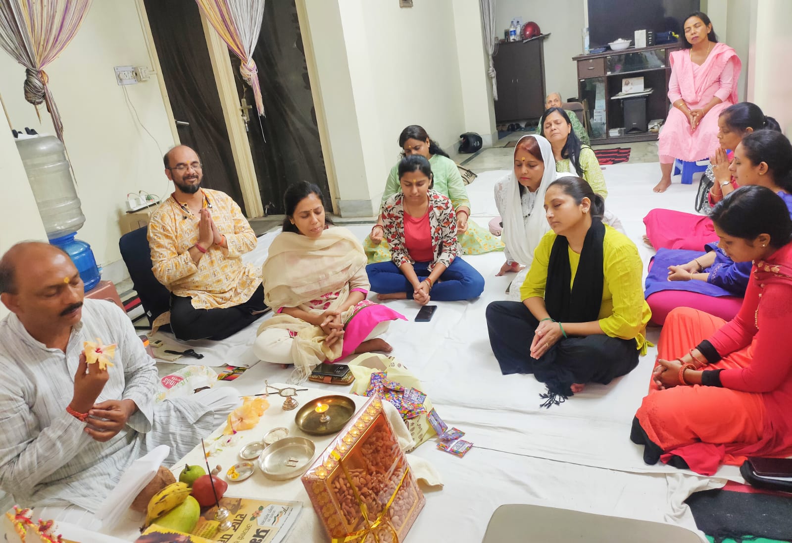 दी आर्ट ऑफ लिविंग की तीन दिवसीय कार्यशाला में सहज समाधि ध्यान शिविर का आयोजन