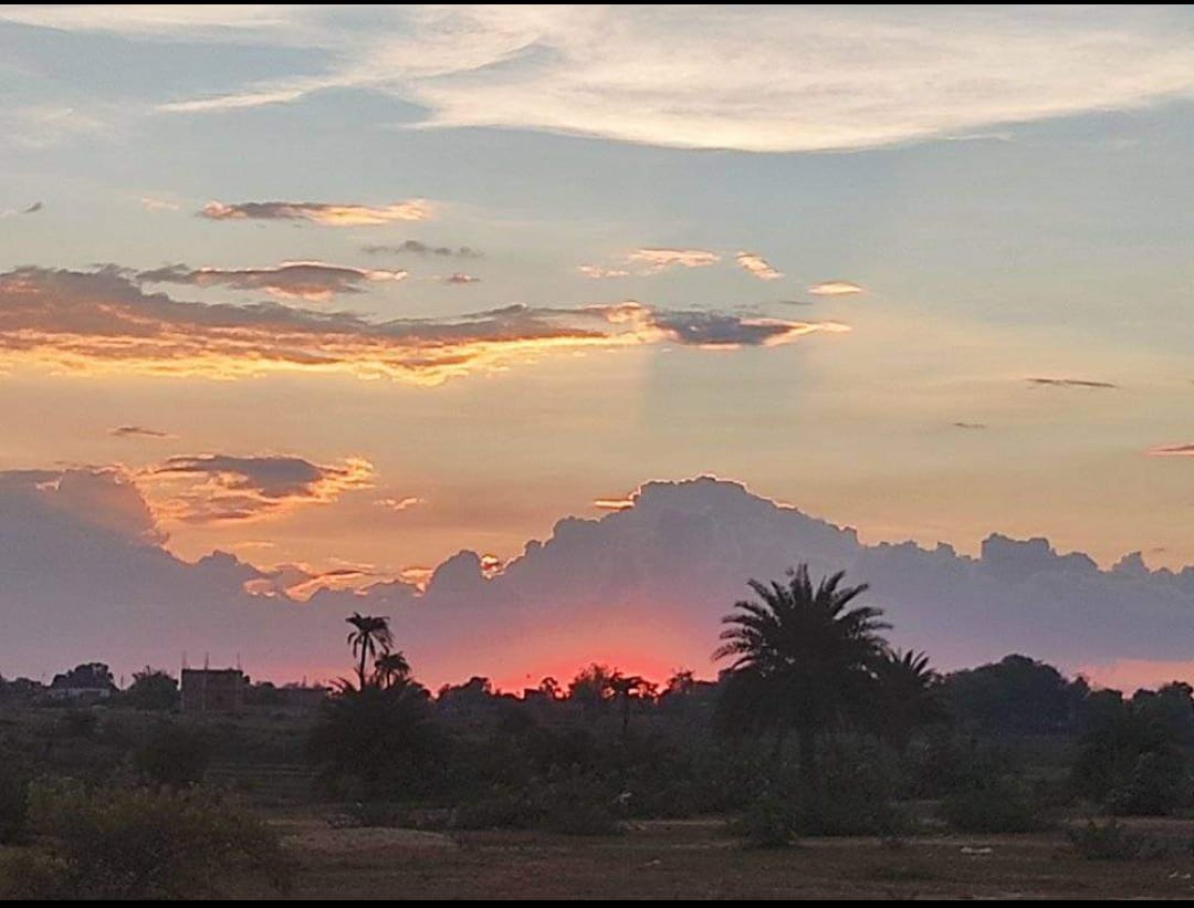 कोडरमा में दिलकश सूर्यास्त का नजारा , सोशल मीडिया में छाया तस्वीर