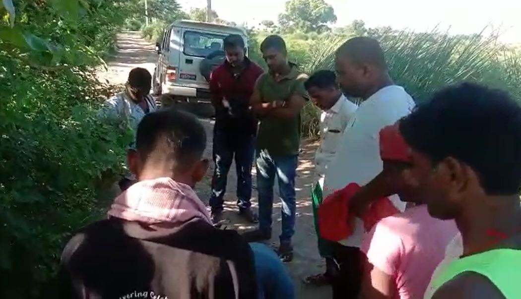 शर्मनाक: नवजात बच्ची को कलयुगी मां ने झाड़ियों में छोड़ा, पुलिस ने चाइल्ड लाइन को किया सुपुर्द 