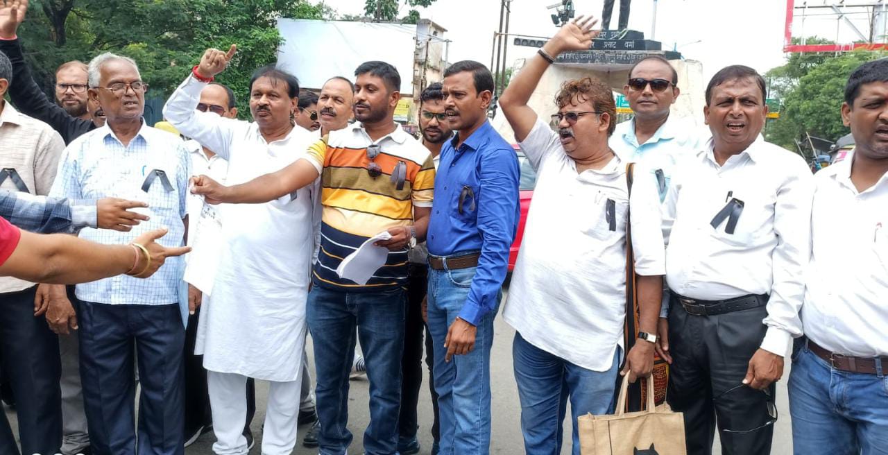 देवघर में एयर पोर्ट  और एम्स के शुभारंभ से कोयलांचल में  क्यों है निराशा,  पढ़िए इस खास खबर में