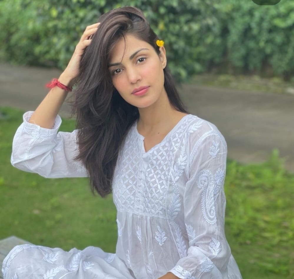 सुशांत सिंह राजपूत की गर्लफ्रेंड रिया को हो सकती है 10 साल की सजा, जानिए क्यों 