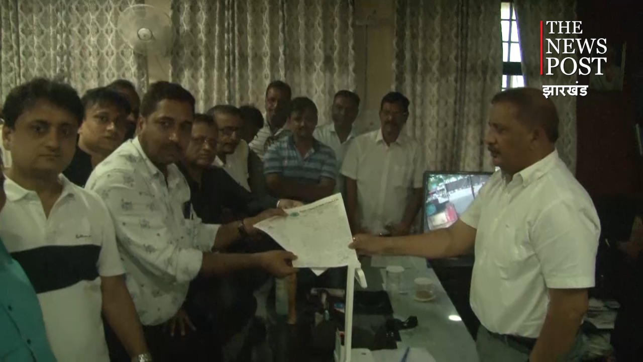 सिंगल यूज प्लास्टिक बंद करने की आड़ में दुकानदारों के साथ हो रहा बुरा बर्ताव- धनबाद चेंबर का आरोप