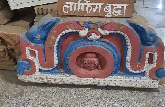 हंसते हुए भगवान बुद्ध की संभवत: अकेली प्रतिमा- ऐतिहासिक स्थल ईटखोरी नहीं गए हों तो जरूर जाएं