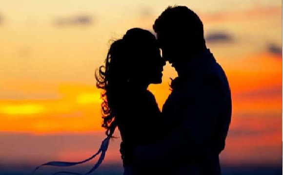 तुम जल्दी बड़ी हो जाओ मैं तुमसे शादी करना चाहता हूं'- पढ़िये फिल्मी दुनिया की अनूठी प्रेम कहानी