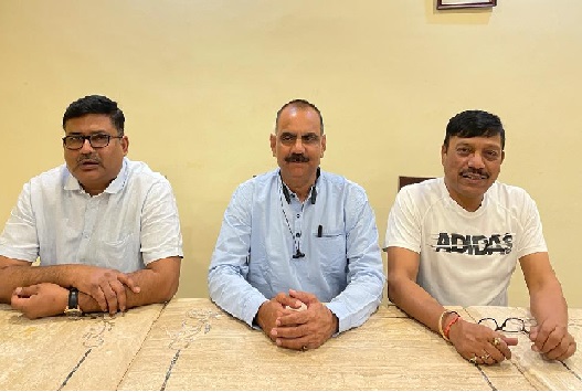 खाने पीने की चीजों पर GST लगाकर MODI सरकार ने दिया अच्छे दिनों का तोहफा- कांग्रेस नेताओं का आरोप