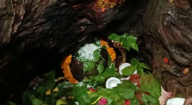 बुढ़वा महादेव के प्रसिद्ध मंदिर में स्वयं विराजे थे भोलेनाथ, जानिए पूरी कहानी