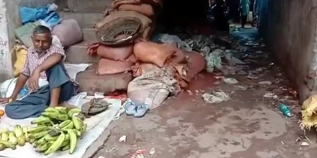 परसुडीह बाजार को देख आप भी रह जाएंगे हैरान, यहां की गंदगी और जर्जर भवन मौ'त को देते हैं दावत