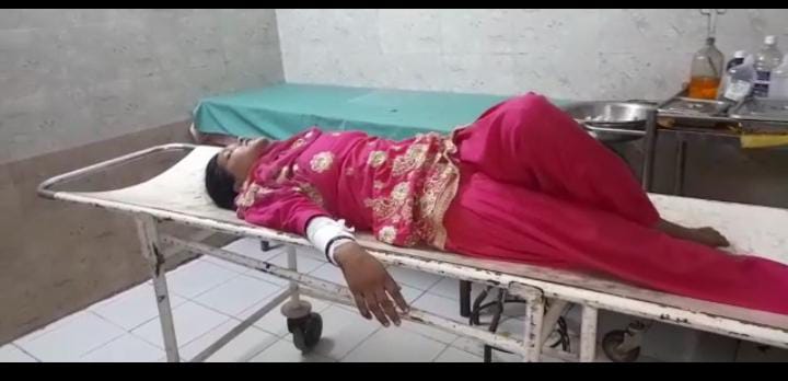 अचेत अवस्था में मिली महिला,आत्महत्या करने की कोशिश..