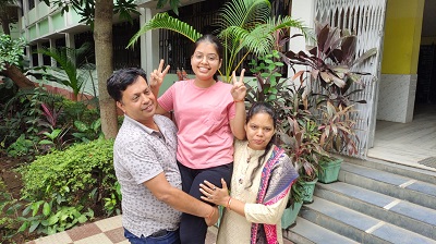 गिरिडीह की रीत कशेरा बनीं 99 प्रतिशत लाकर कॉमर्स में स्टेट टॉपर