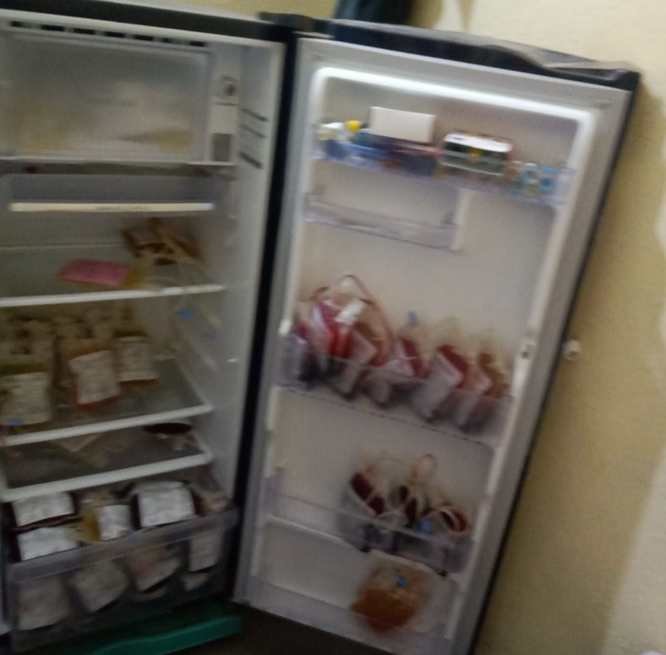 पटना में खून का अवैध कारोबार, घर के फ्रिज से ब्लड का पैकेट बरामद