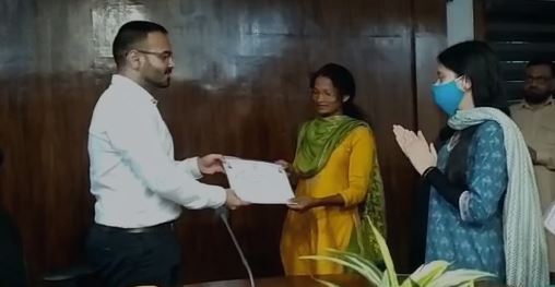 लोहरदगा के बेरोजगारों को रोजगार के लिए एक करोड़ रुपए का लोन, जानें पूरा मामला