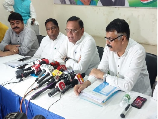 प्रदेश प्रभारी आए थे कांग्रेस के आपसी मनमुटाव सुलझाने, गए भाजपा पर गुस्सा उतारकर, पढ़िये अविनाश पांडेय क्या बोले