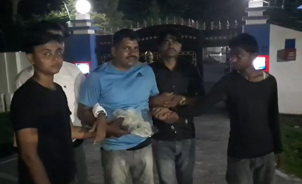 पैथोलॉजी लैब की आड़ में खू'न का काला कारोबार, ब्लड बेचकर नशा करते हैं युवा 