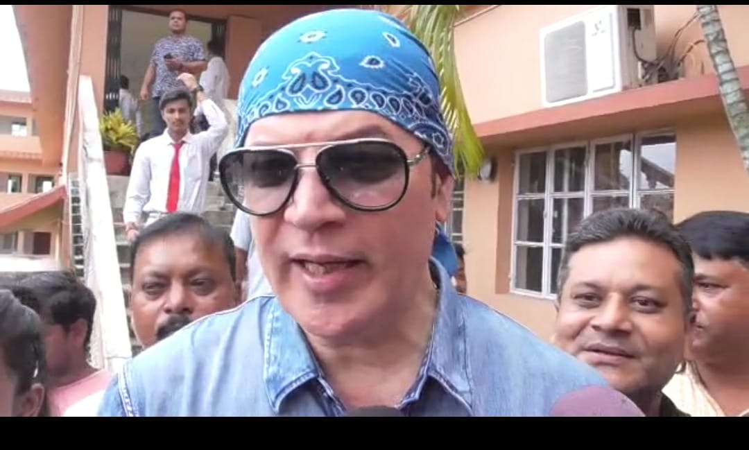 अपराध की दुनिया छोड़ ग्लैमर की तरफ़ रुख कर रहे हैं धनबाद के माफियाओं के बाल बच्चे