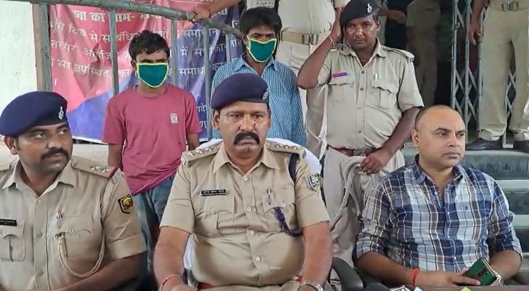 शादीशुदा महिला के थे तीन प्रेमी, जानिए फिर क्या हुआ 