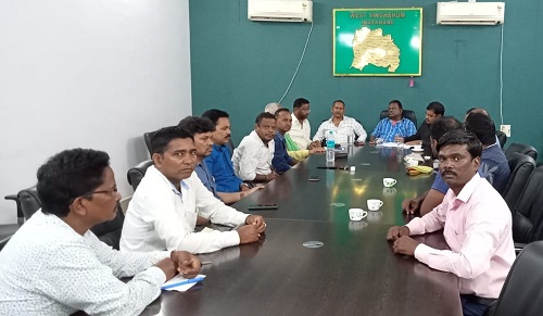 विश्व आदिवासी दिवस को लेकर JMM की बैठक, 21 सदस्यीय समिति का गठन   