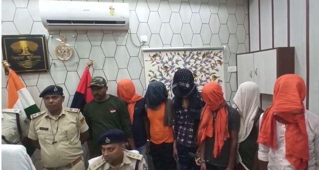 पेट्रोल पंप लूटकांड का पुलिस ने  किया खुलासा, 6 लुटेरे गिरफ्तार
